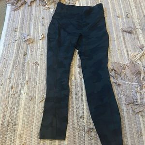 Lululemon camo leggings size 6